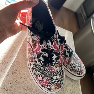 Alice in wonderland Cheshire Cat Disney Vans